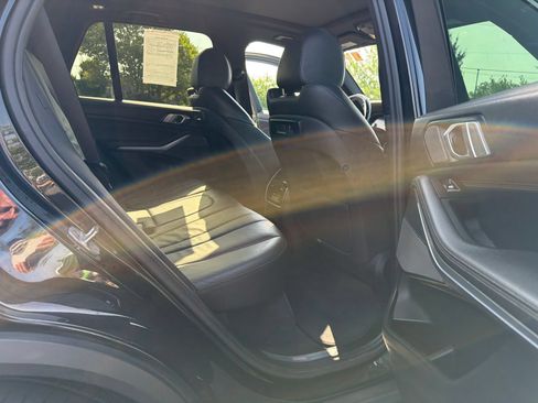 Used 2020 BMW X5 xDrive40i w/ Convenience Package AWD/4WD image 15