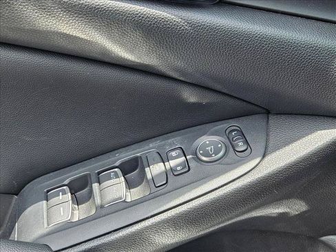 Used 2019 Honda Accord EX image 7