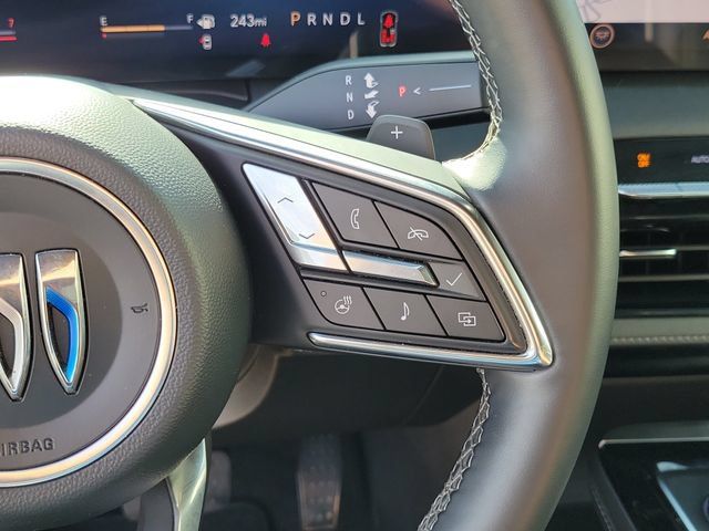 Used 2025 Buick Enclave Preferred FWD image 25
