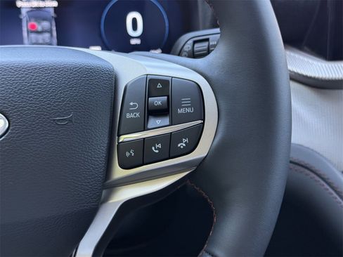 New 2025 Ford Explorer Active image 14