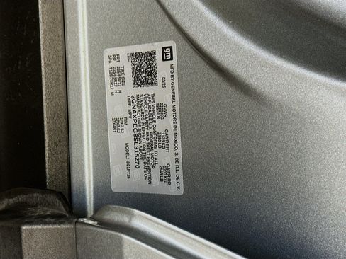 Used 2025 Chevrolet Equinox LT AWD/4WD image 12