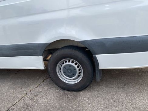 Used 2021 Mercedes-Benz Sprinter 2500 image 21