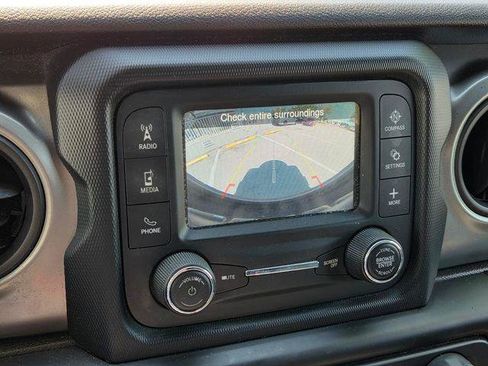 Certified 2018 Jeep Wrangler Unlimited Sport S AWD/4WD image 21