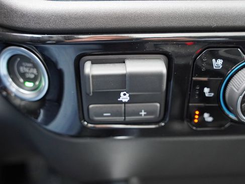 Certified 2023 Chevrolet Silverado 1500 LTZ w/ LTZ Premium Package image 30