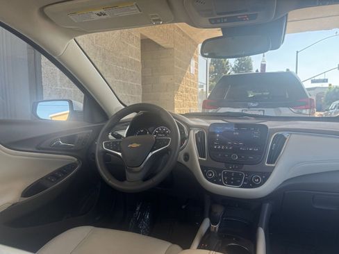 Used 2024 Chevrolet Malibu LT image 34