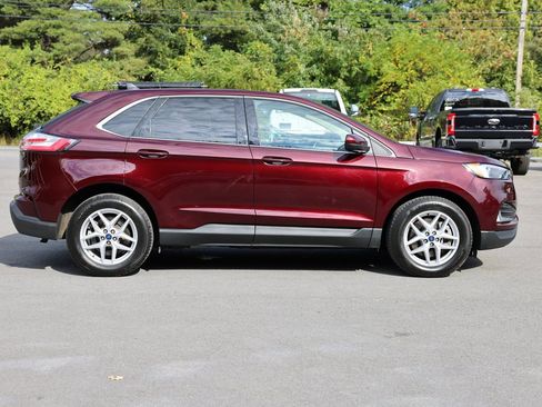 Used 2022 Ford Edge SEL w/ Convenience Package image 4