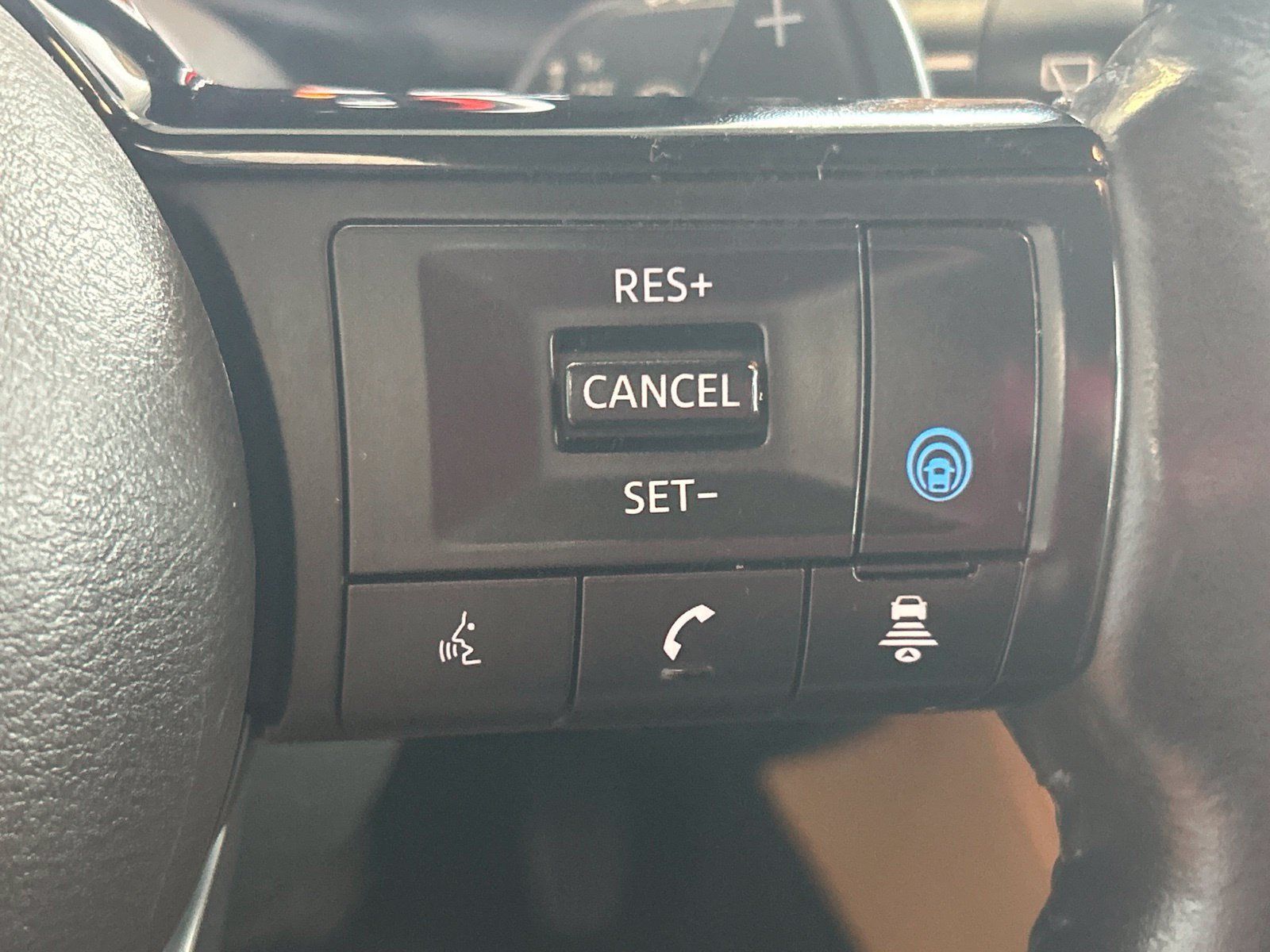 Used 2021 Nissan Rogue Platinum AWD/4WD image 21