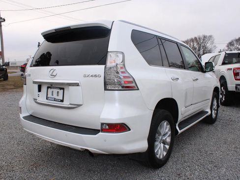 Used 2019 Lexus GX 460 Premium w/ Premium Package image 10
