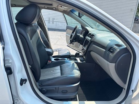 Used 2010 Mercury Milan Hybrid FWD image 12