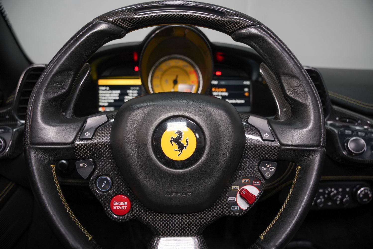 Used 2013 Ferrari 458 Spider RWD image 46