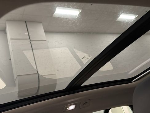 New 2026 Volvo XC40 B5 Plus w/ Climate Package image 25