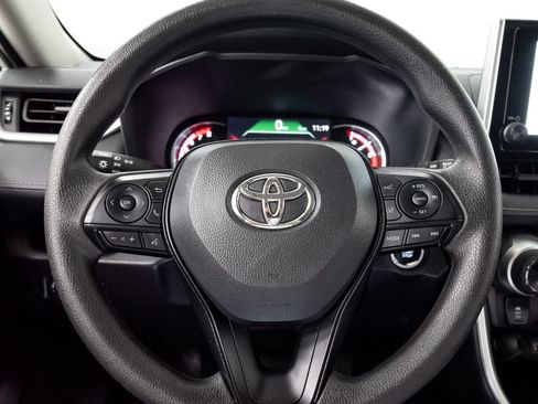 Used 2025 Toyota RAV4 XLE AWD/4WD image 13