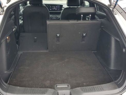 Used 2025 Buick Envista Preferred image 26