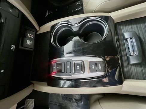 Used 2022 Honda Pilot Touring image 25