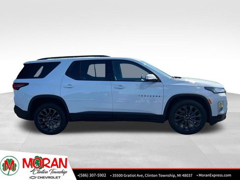 Certified 2023 Chevrolet Traverse RS w/ LPO, Floor Liner Package AWD/4WD image 7