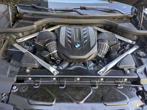 Used 2020 BMW X5 M50i w/ Executive Package image 30