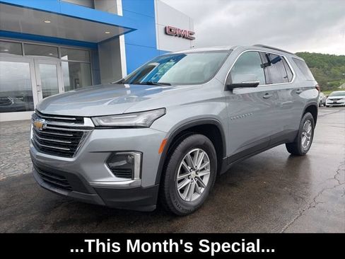 Used 2023 Chevrolet Traverse LT AWD/4WD image 1