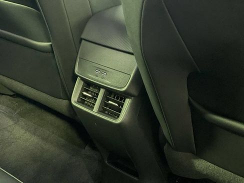 Used 2025 Chevrolet Equinox LT FWD image 27