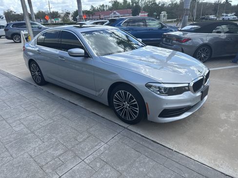 Used 2019 BMW 530i xDrive w/ Convenience Package image 2