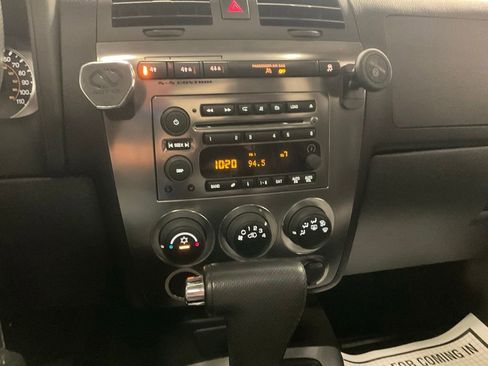 Used 2009 HUMMER H3T Luxury AWD/4WD image 18