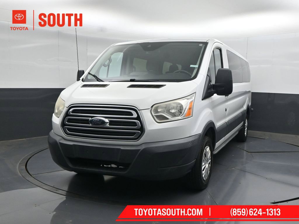 Used 2015 Ford Transit 350 XLT RWD image 5