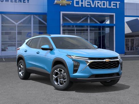 New 2026 Chevrolet Trax LT w/ LT Convenience Package FWD image 7