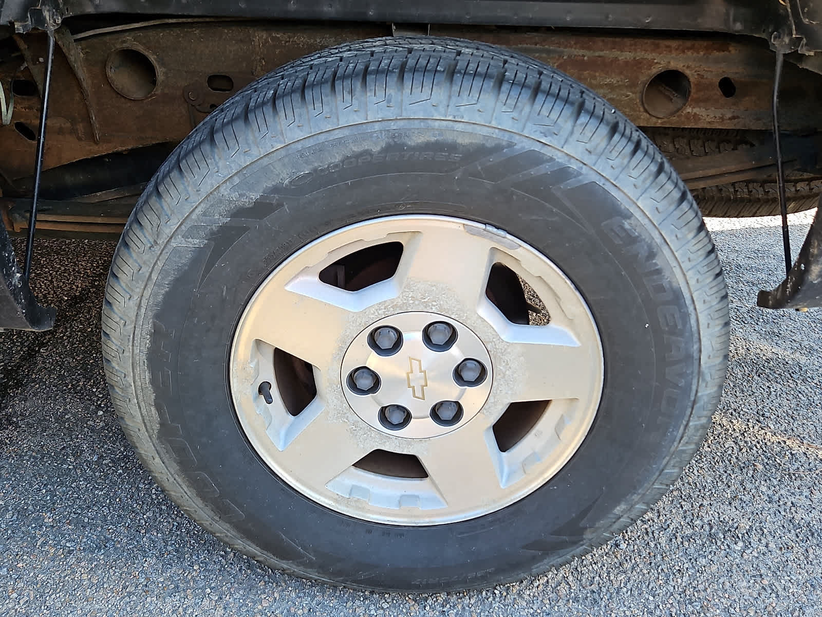 Used 2004 Chevrolet Silverado 1500 LS w/ Skid Plate Package AWD/4WD image 5