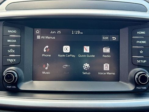 Used 2019 Kia Sorento AWD image 13