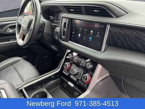 Used 2024 GMC Yukon XL Denali w/ Advanced Technology Package AWD/4WD image 25