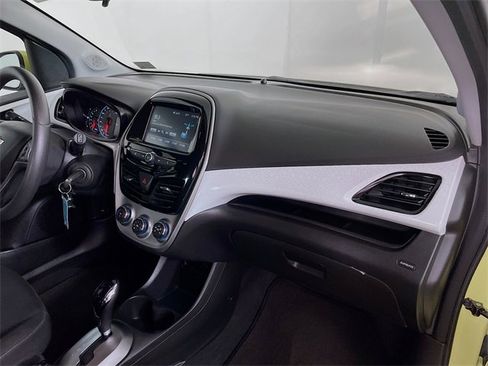 Used 2017 Chevrolet Spark LT image 31