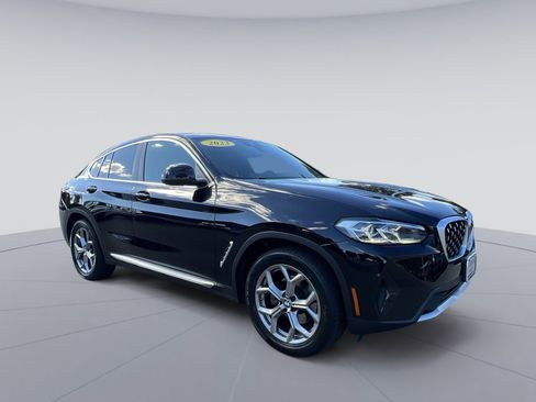 Used 2023 BMW X4 xDrive30i w/ Premium Package image 11