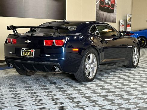 Used 2011 Chevrolet Camaro SS image 4