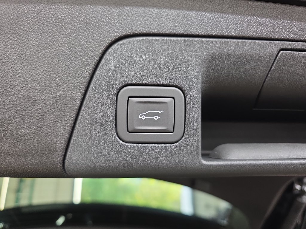 New 2026 Buick Envision Avenir AWD/4WD image 13