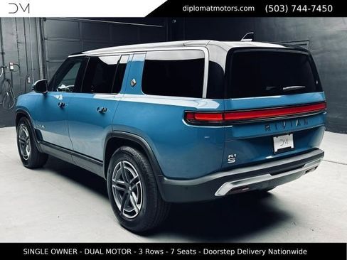 Used 2025 Rivian R1S Adventure AWD/4WD image 4