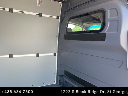 Used 2026 Mercedes-Benz Sprinter 2500 image 17