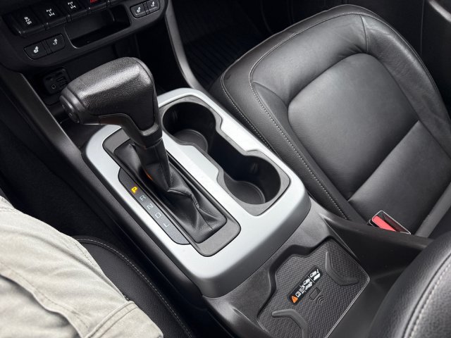 Used 2020 Chevrolet Colorado ZR2 w/ Colorado ZR2 Bison Edition AWD/4WD image 18