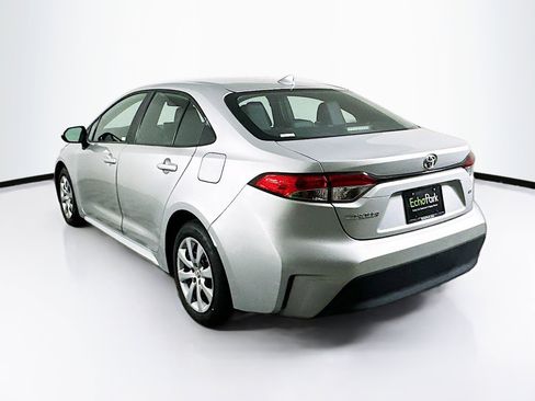 Used 2024 Toyota Corolla LE image 5