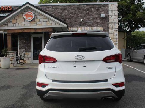 Used 2017 Hyundai Santa Fe Sport AWD/4WD image 6