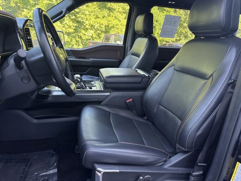 Used 2022 Ford F150 Lariat w/ Equipment Group 502A High AWD/4WD image 5