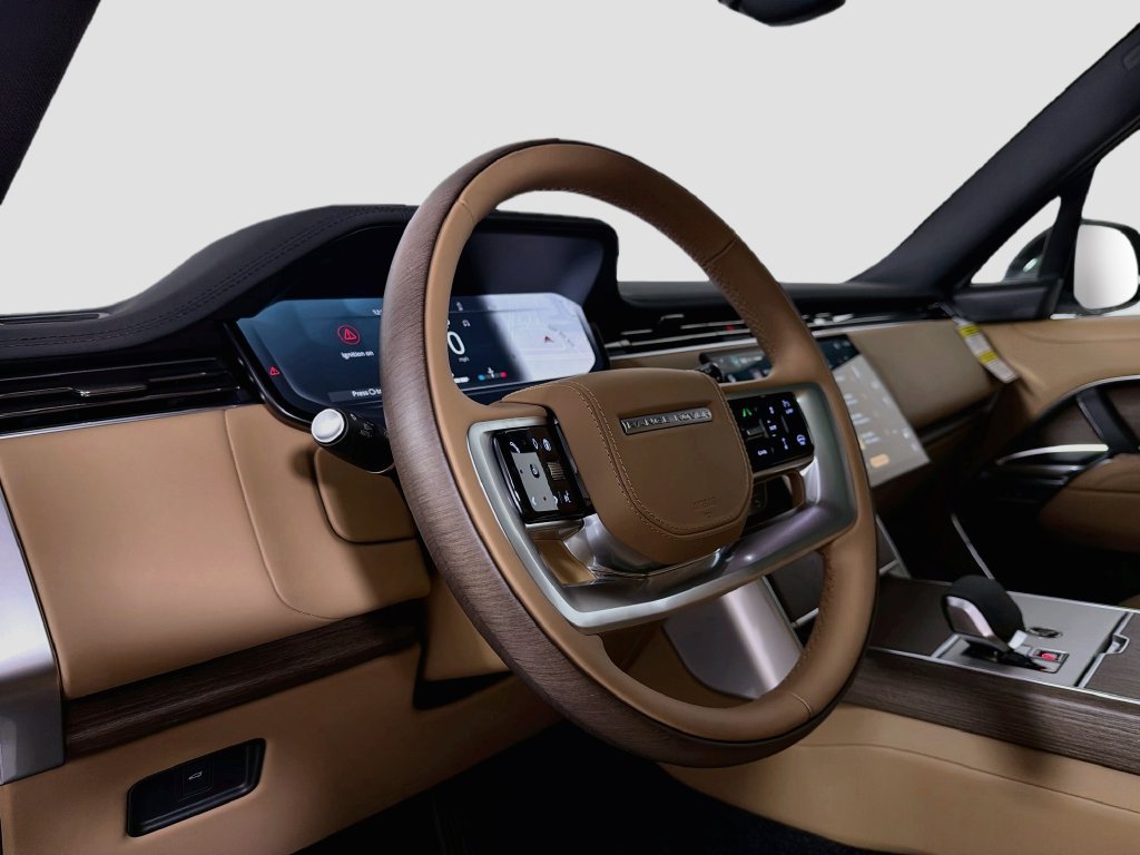 New 2026 Land Rover Range Rover Long Wheelbase SE AWD/4WD image 9