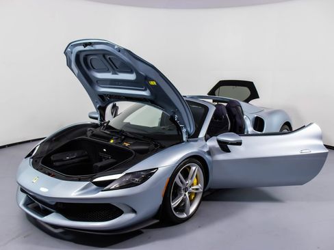 Certified 2025 Ferrari 296 GTS RWD image 33