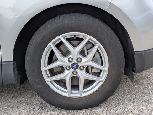 Used 2021 Ford Edge SEL AWD/4WD image 11