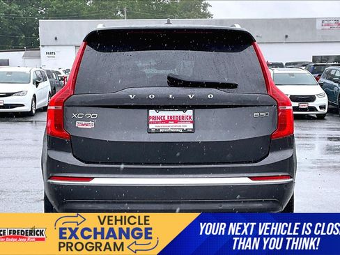 Used 2024 Volvo XC90 B5 Plus AWD/4WD image 4