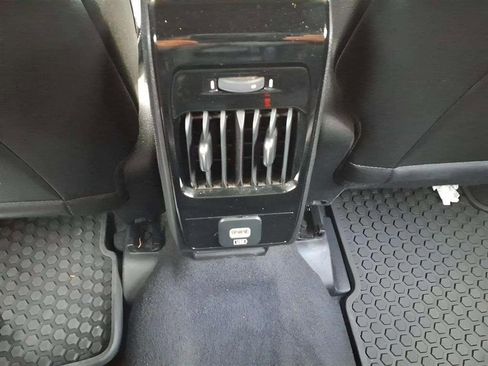 Used 2024 Jeep Compass Trailhawk image 13