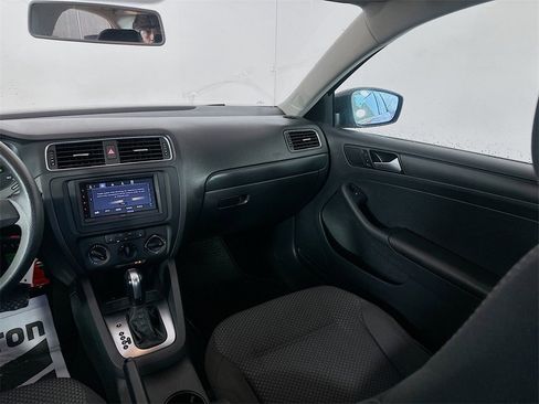Used 2014 Volkswagen Jetta TDI image 22