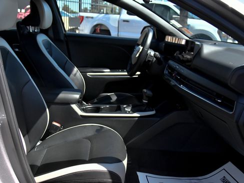 Used 2025 Kia K4 GT-Line Turbo FWD image 55
