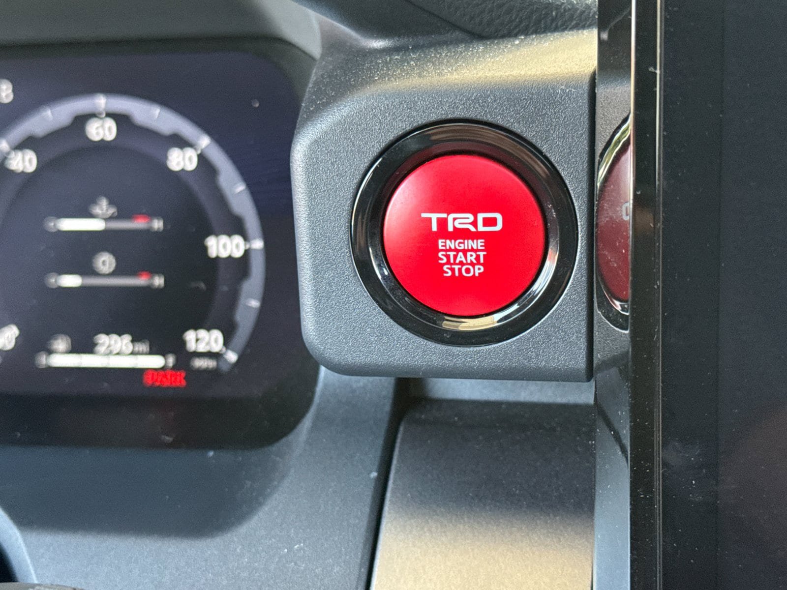 Used 2025 Toyota 4Runner TRD Off-Road Premium w/ Tow Technology Package AWD/4WD image 22