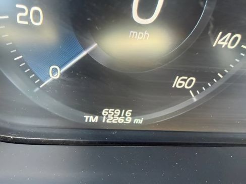 Used 2022 Volvo XC90 T6 Momentum w/ Advanced Package AWD/4WD image 16