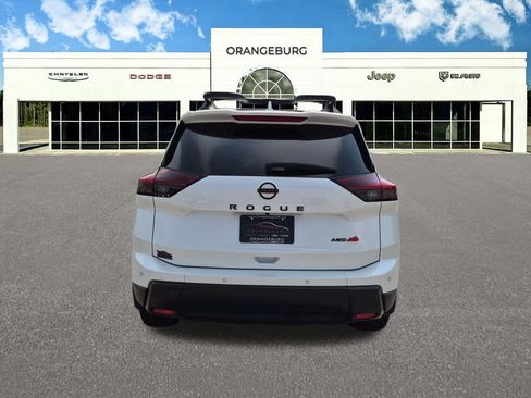 Used 2025 Nissan Rogue SV w/ Rock Creek Premium Package AWD/4WD image 8