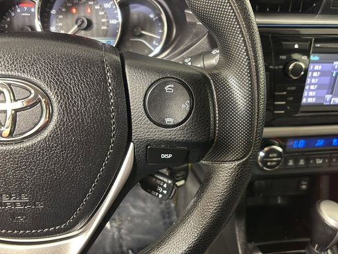 Used 2015 Toyota Corolla LE FWD image 31